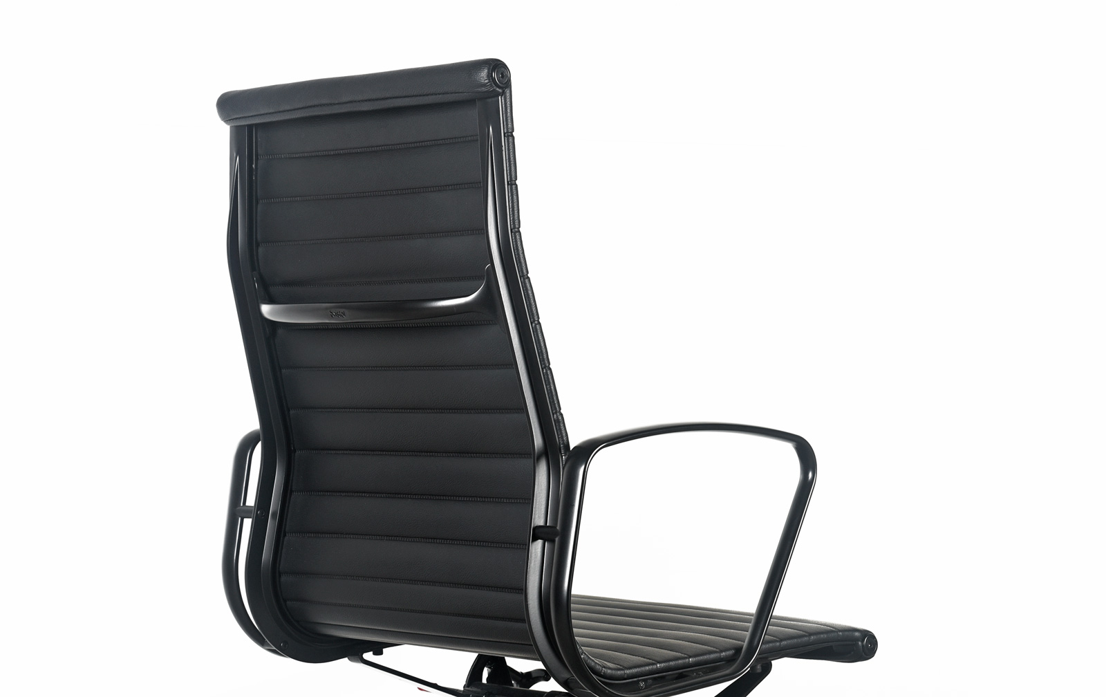 como rib office chair in black epoxy smooth finish