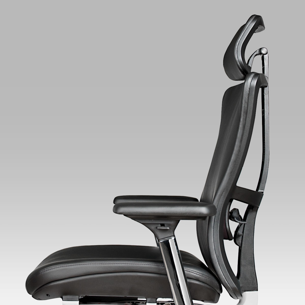 soul office chair in premium leather finish